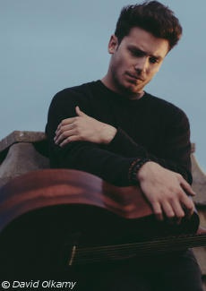 Bastian Baker