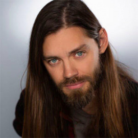 TOM PAYNE